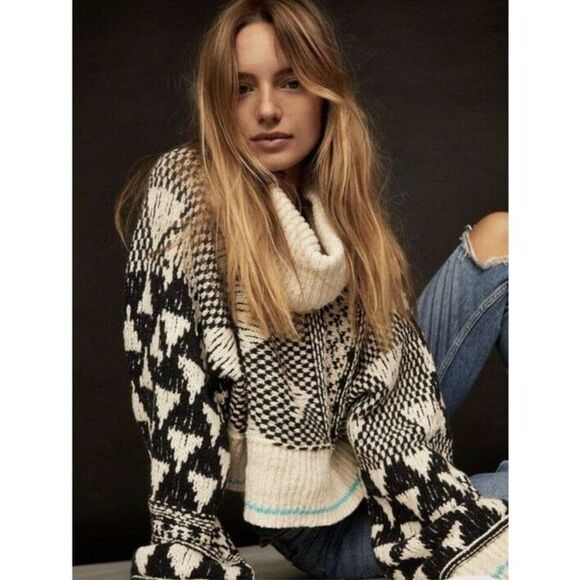 Free People Jupiter Pullover in Falling Waters Size Large - Picture 1 of 12